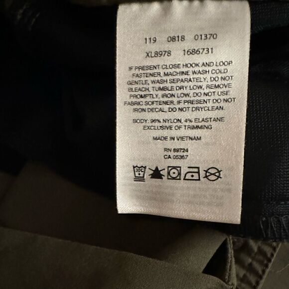 Columbia Omni Shield City Slickerz Roll-Up Stretch Pants in Olive Green Size 8 - Picture 12 of 12